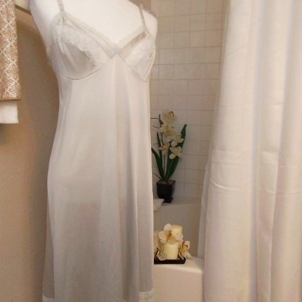 Vanity Fair Light Grey Slip Vintage